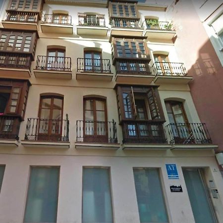 Snug Holiday Home Right In The Center Of M Laga Málaga Eksteriør billede